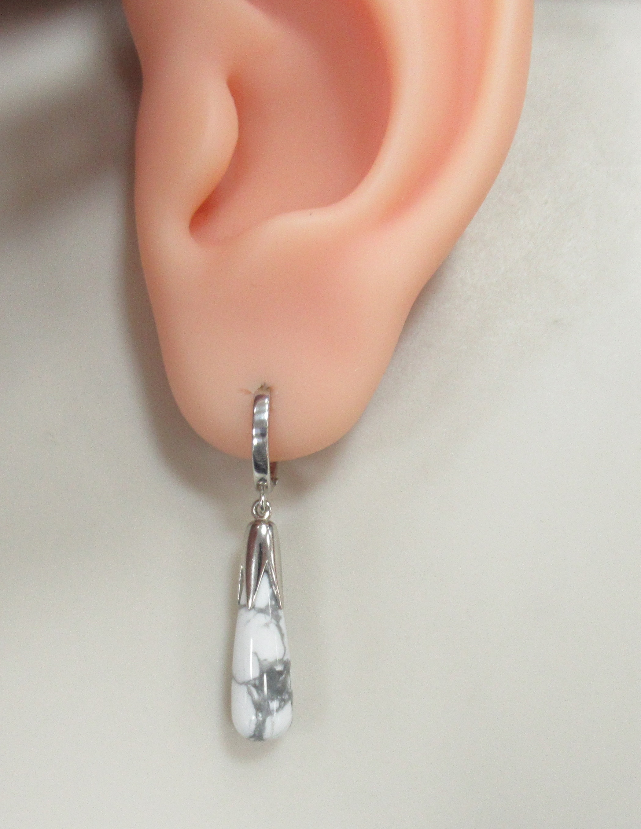 Серебряные серьги с кахолонгом